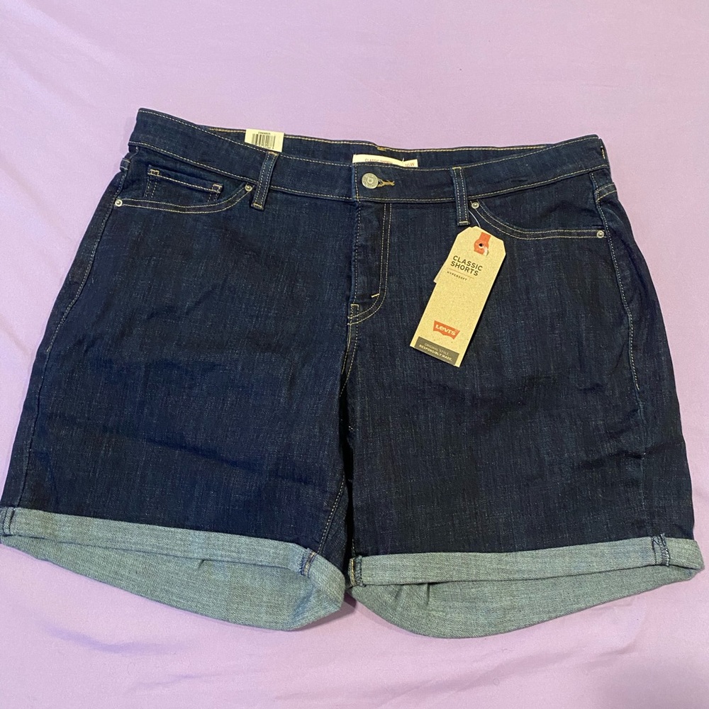 Levi’s shorts